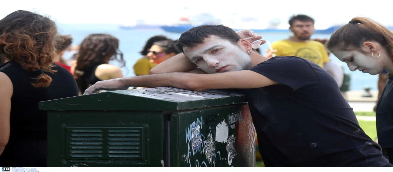 Θεσσαλονίκη: Πορεία καλλιτεχνών και ανθρώπων του πολιτισμού για την στήριξη του κλάδου (φώτο)